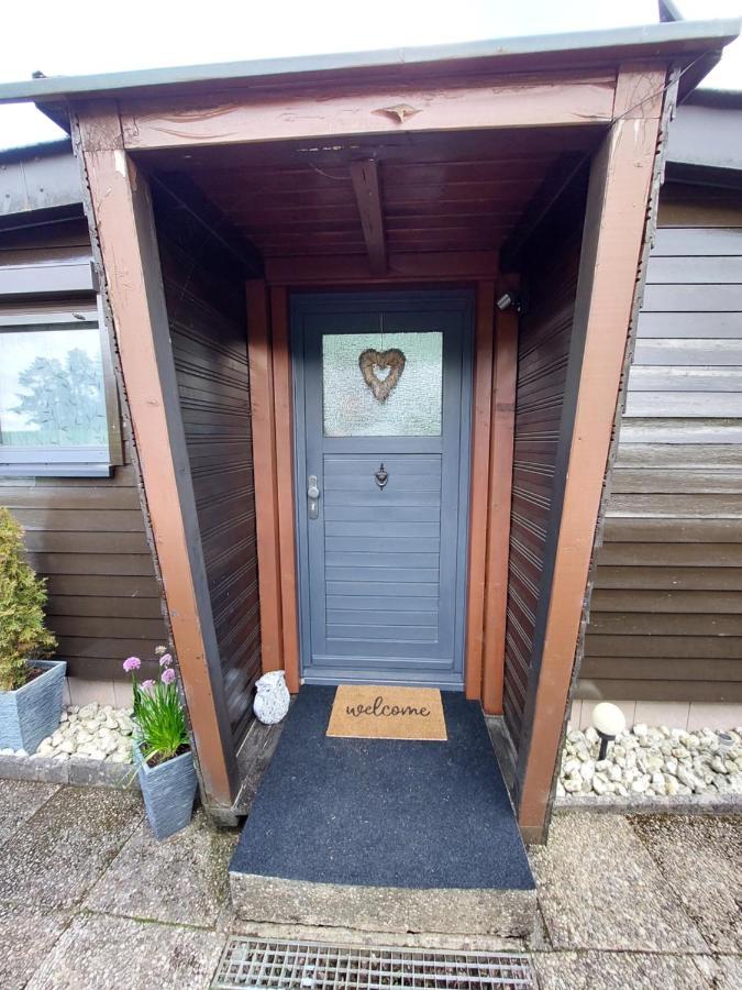 Ferienhaus Eifel Nature Dream Dockweiler Bagian luar foto
